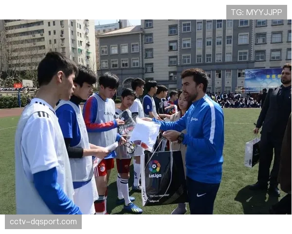 西甲基金会与教育部合作，启动校园反暴力足球教育项目